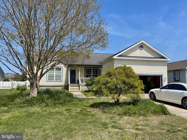 17 White Crane Dr, Berlin, MD 21811