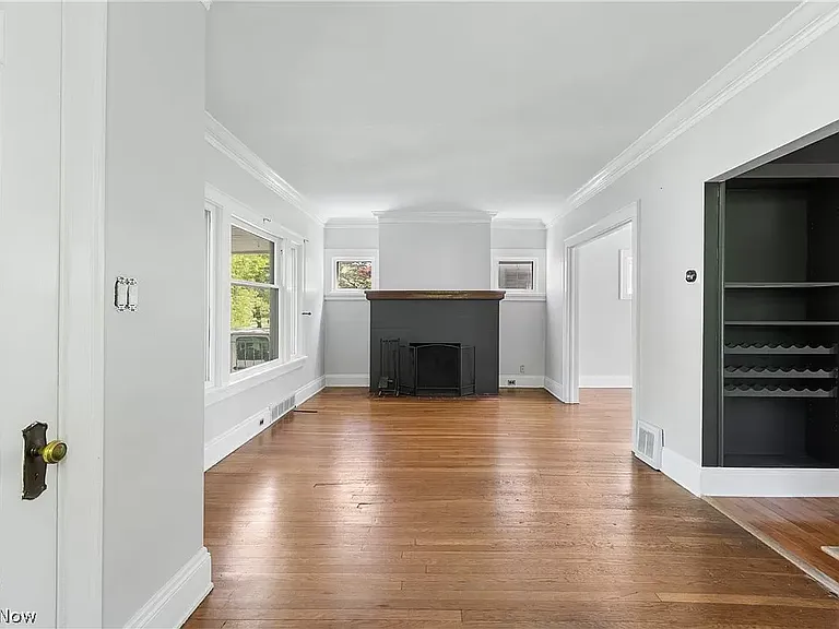 2954 Kensington Rd — Photo 4
