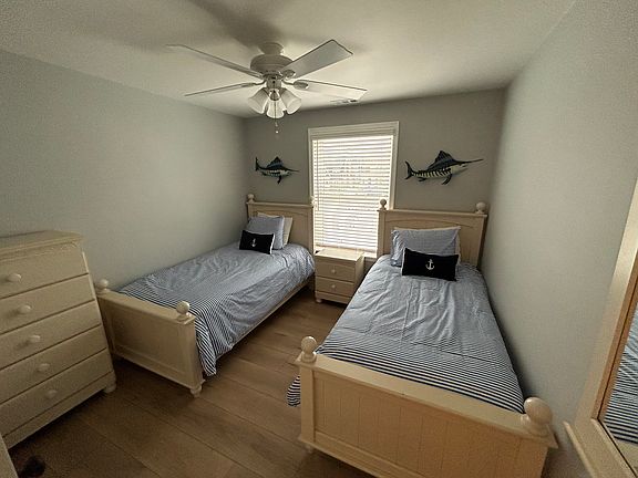 5th image of 1410 Central Ave #200
