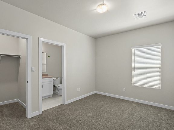 3rd image of 2994 Prado Del Sol