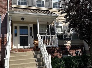 2129 Danville Dr, Pennsburg, PA 18073