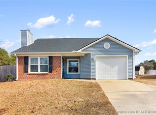 5856 Corner Oaks Dr, Hope Mills, NC 28348