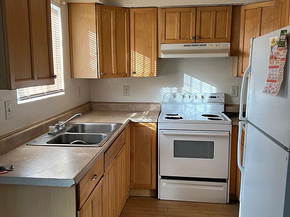 2nd image of 5741 S Fontana Ave #5