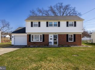 14 Lanfair Rd, Marlton, NJ 08053