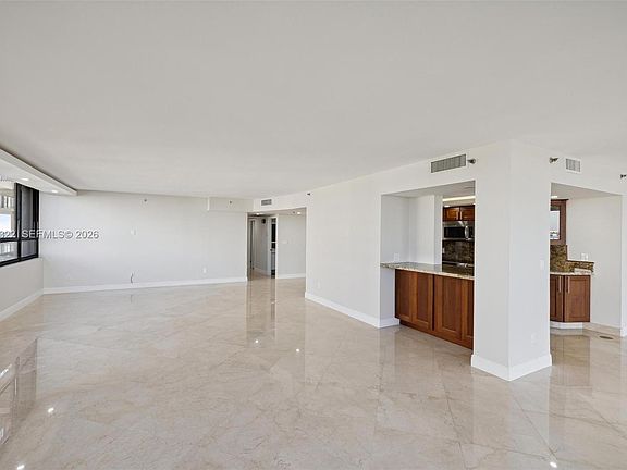 4th image of 10175 Collins Ave APT 907
