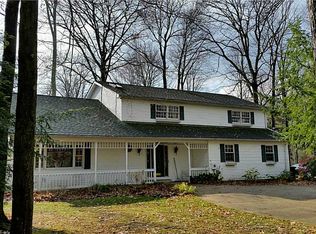6091 Bridlewood Dr, Fairview, PA 16415