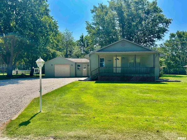 1300 E Franklin St, Taylorville, IL 62568