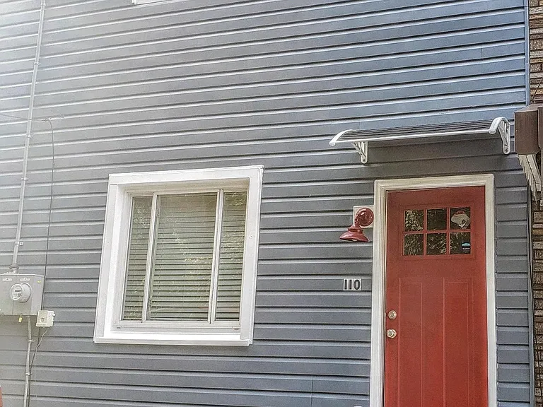 110 Handler St #110 — Photo 1
