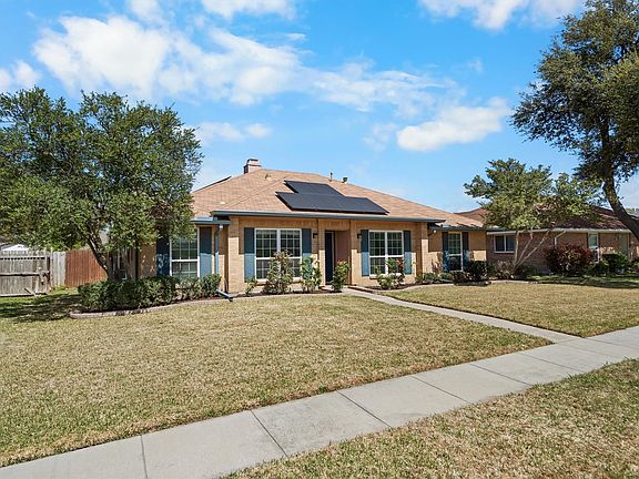 3rd image of 2213 Big Bend Dr