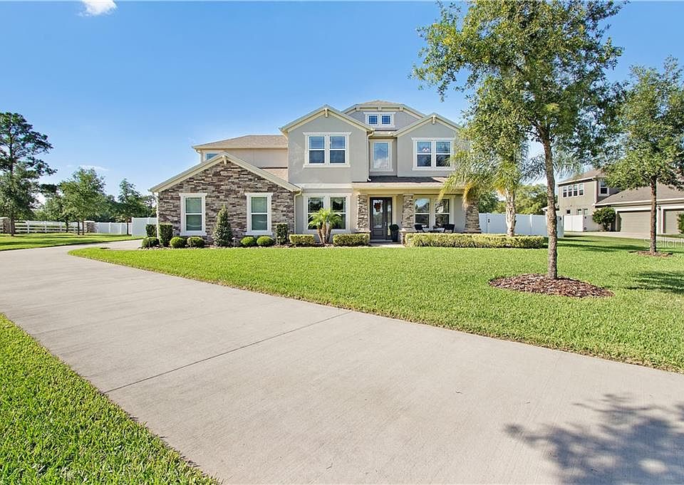1st image of 2838 Sand Oak Loop