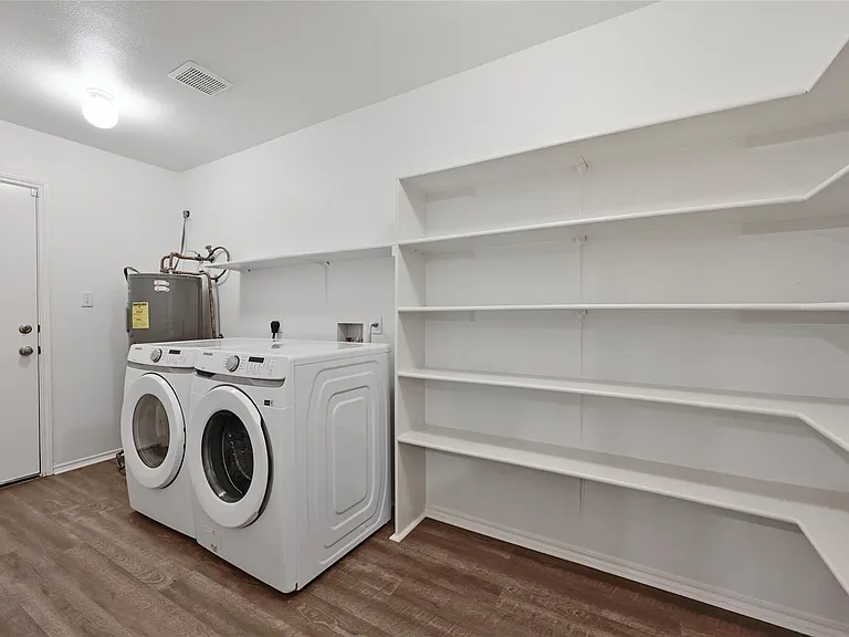 2217 Riker Ridge Trl — Photo 17