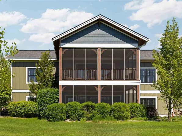 2574 Highlander Dr, Harbor Springs, MI 49740