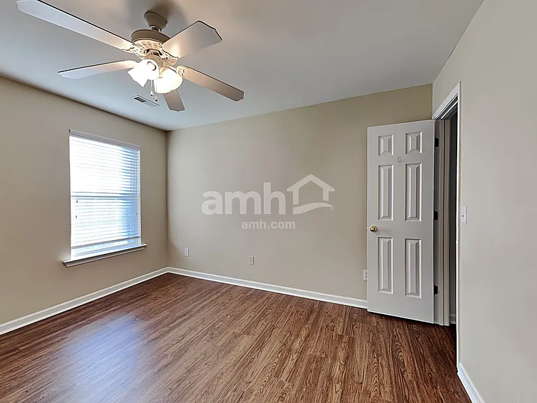 3 Semmelrock Dr — Photo 14