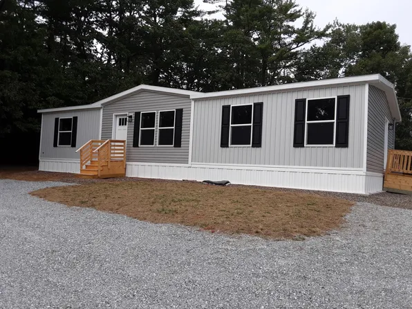 149 Gardiner Road, Jefferson, ME 04348