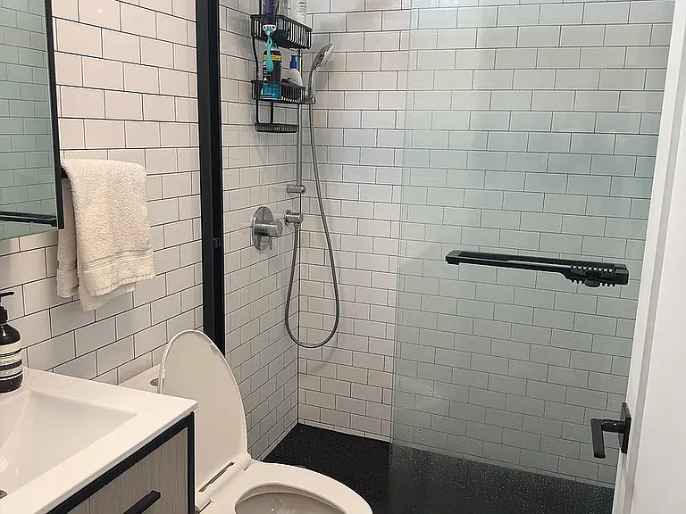 471 Evergreen Ave #3R — Photo 8