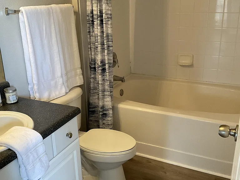 8813 Villa View Cir #204-8813VVC204 — Photo 8