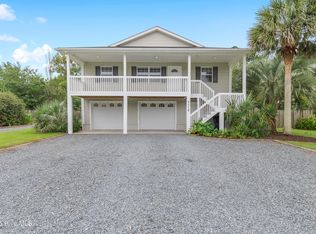 7115 Cedar Ct NW, Ocean Isle Beach, NC 28469
