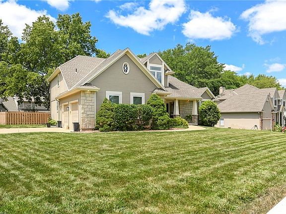 2nd image of 2261 NW Summerfield Dr