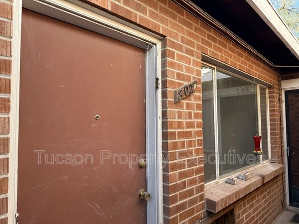 802 N Alvernon Way APT D