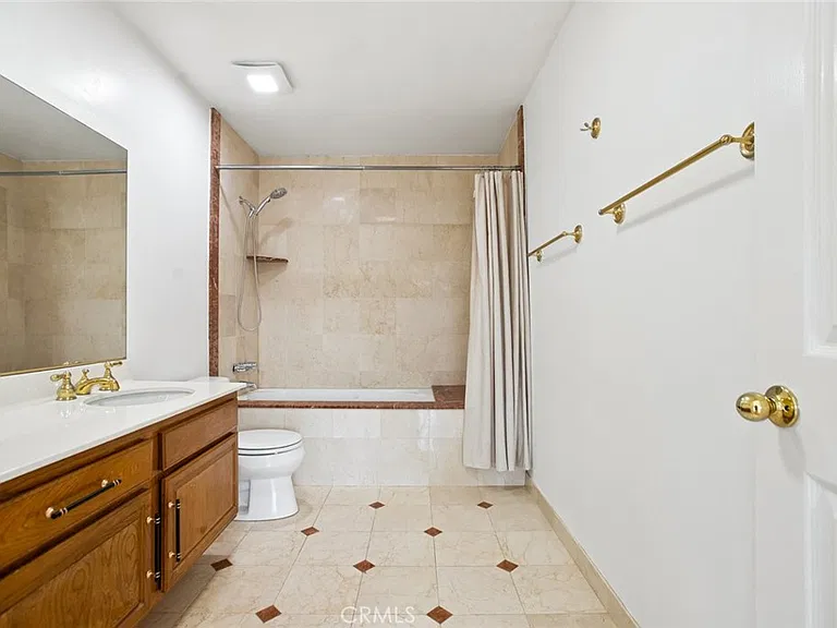 5340 Wilkinson Ave #6 — Photo 21