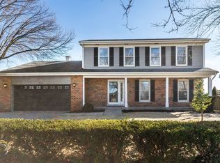 8905 Wheeler Dr, Orland Park, IL 60462
