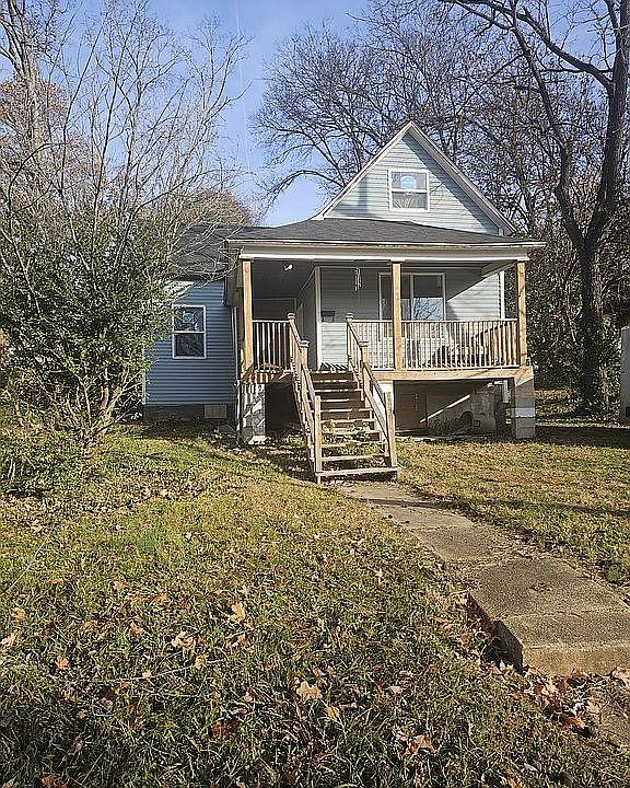 2nd image of 1223 Forest Ln