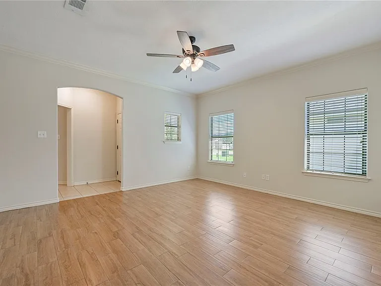 4223 Candace Ct — Photo 3