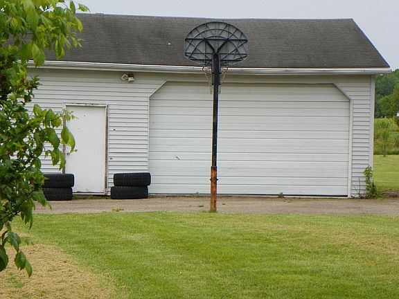 2nd image of 506 Josephine St
