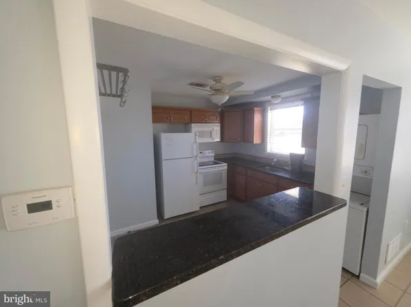 24 Florence Tollgate Pl Unit 1, Florence, NJ 08518