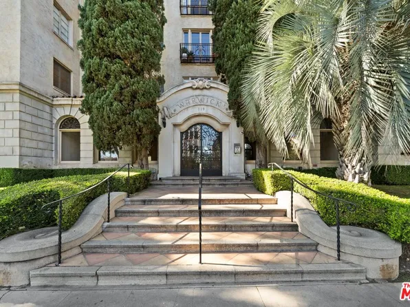 109 N Sycamore Ave APT 202, Los Angeles, CA 90036