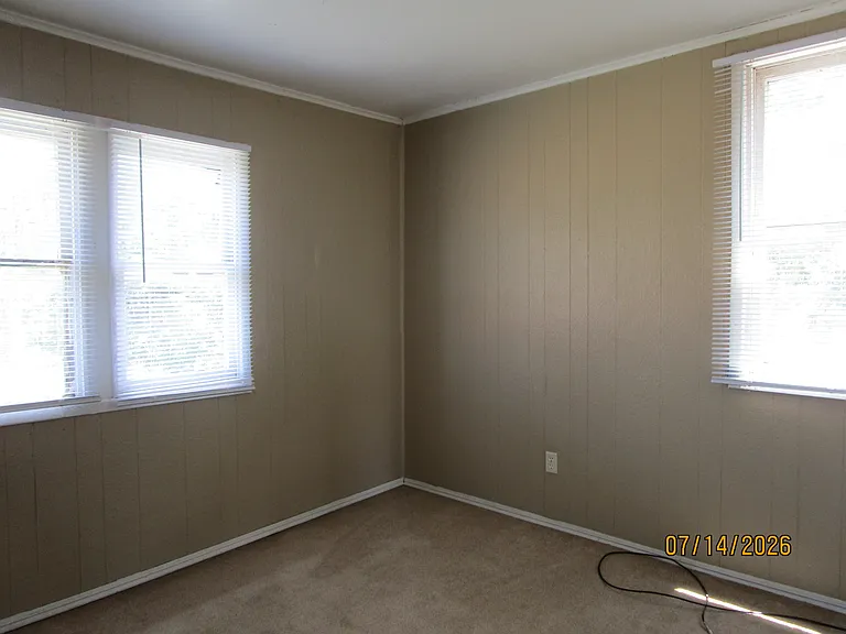 607 W Wilson St #5 — Photo 4