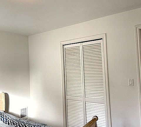 Closet Bedroom 1