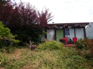 9012 38th Ave SW, Seattle, WA 98126