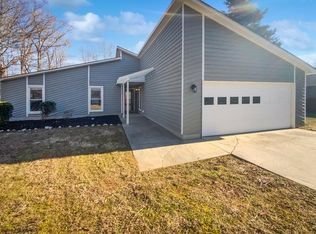 4142 Bon Rea Dr, Charlotte, NC 28226