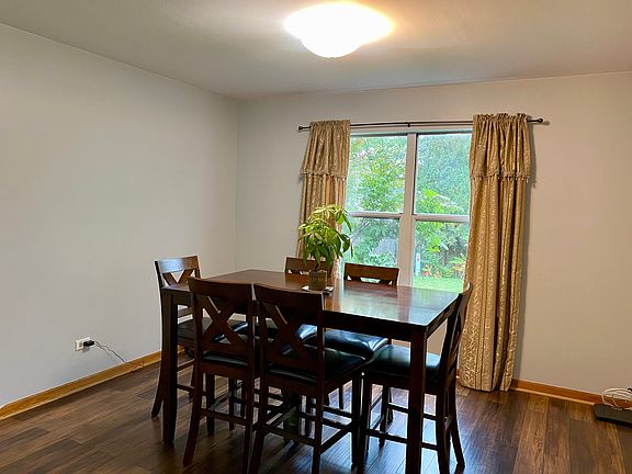 5th image of 1301 Edington Ln
