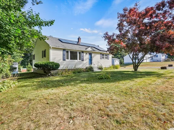 107 York Ave, Fitchburg, MA 01420