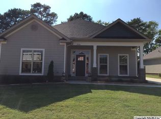 2606 Mountain Stream Way, Owens Cross Roads, AL 35763