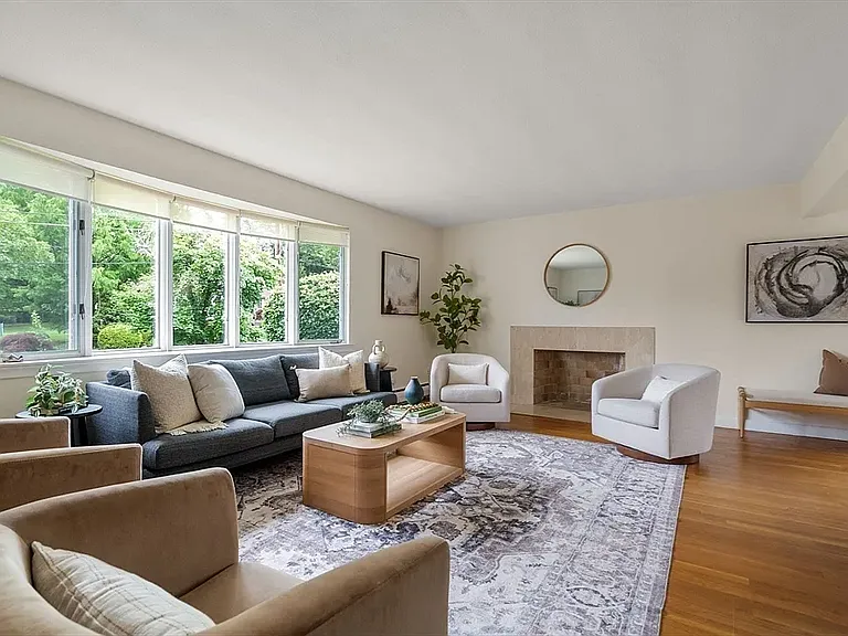 61 Sevland Rd — Photo 3