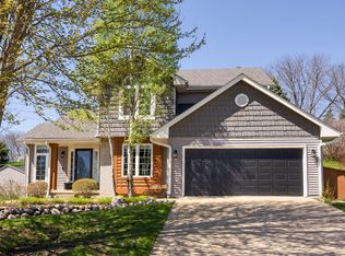 1013 Ridgewood Ct, West Des Moines, IA 50265