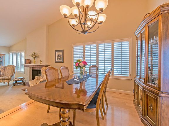 3rd image of 5 Portofino Cir