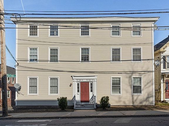 2nd image of 182-184 Merrimac St