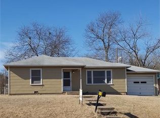515 S Avenue P, Clifton, TX 76634