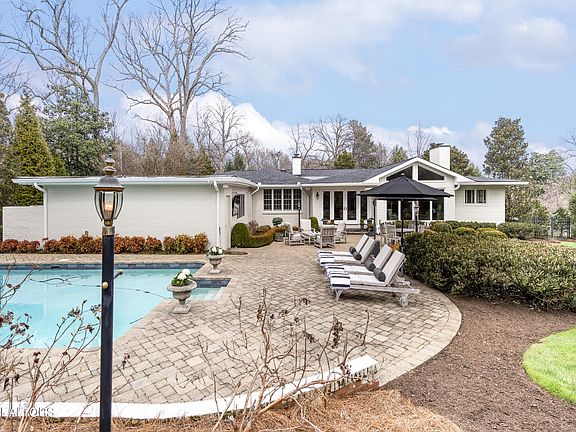 4th image of 7208 Rotherwood Dr