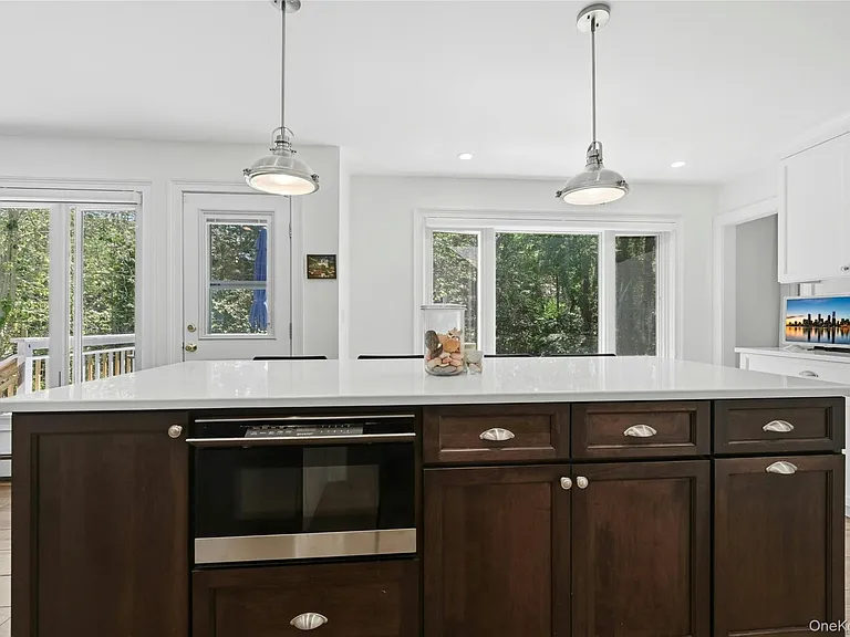 95 Linda Ln W — Photo 7