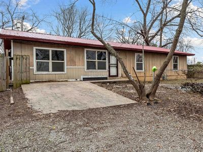 206 E 1st St, Pineville, MO, 64856