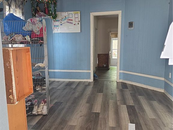 2nd image of 120 Nassau St
