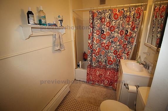 3rd image of 1682 Commonwealth Ave #K3