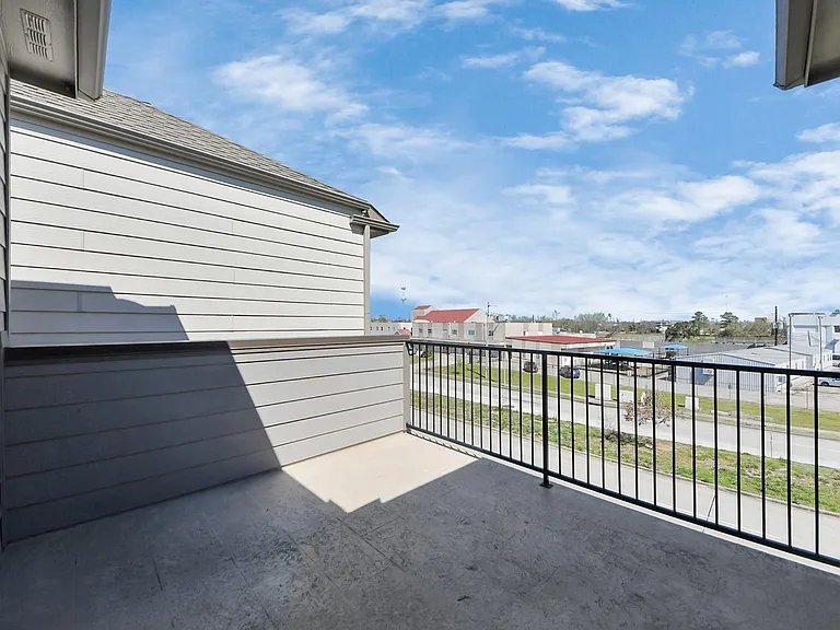 3402 Avondale View Dr — Photo 24