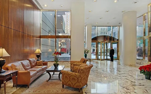 Rented by Compass | media 24