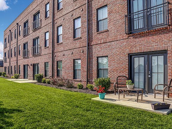 Pebblecreek Crossing Senior Community